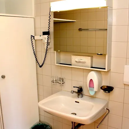 Du Chamossaire Hotel